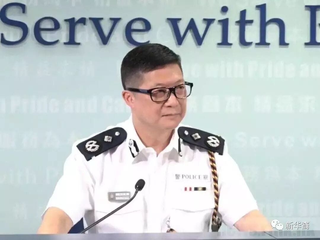 谜底揭开：港警新“一哥”的强大后台原来是他！