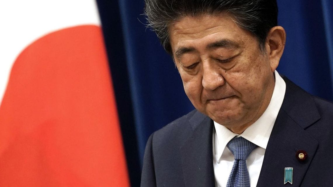 安倍突然辞职的原因很不单纯：究竟什么因素导致他仓促辞职？