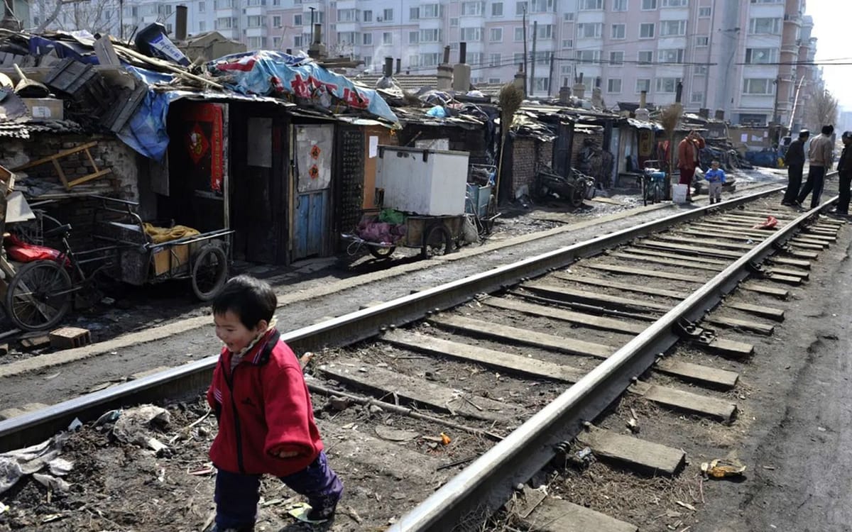 必须正视的问题：股市不振、房地产骨牌倒下、债务暴增、农民工逃离城市……