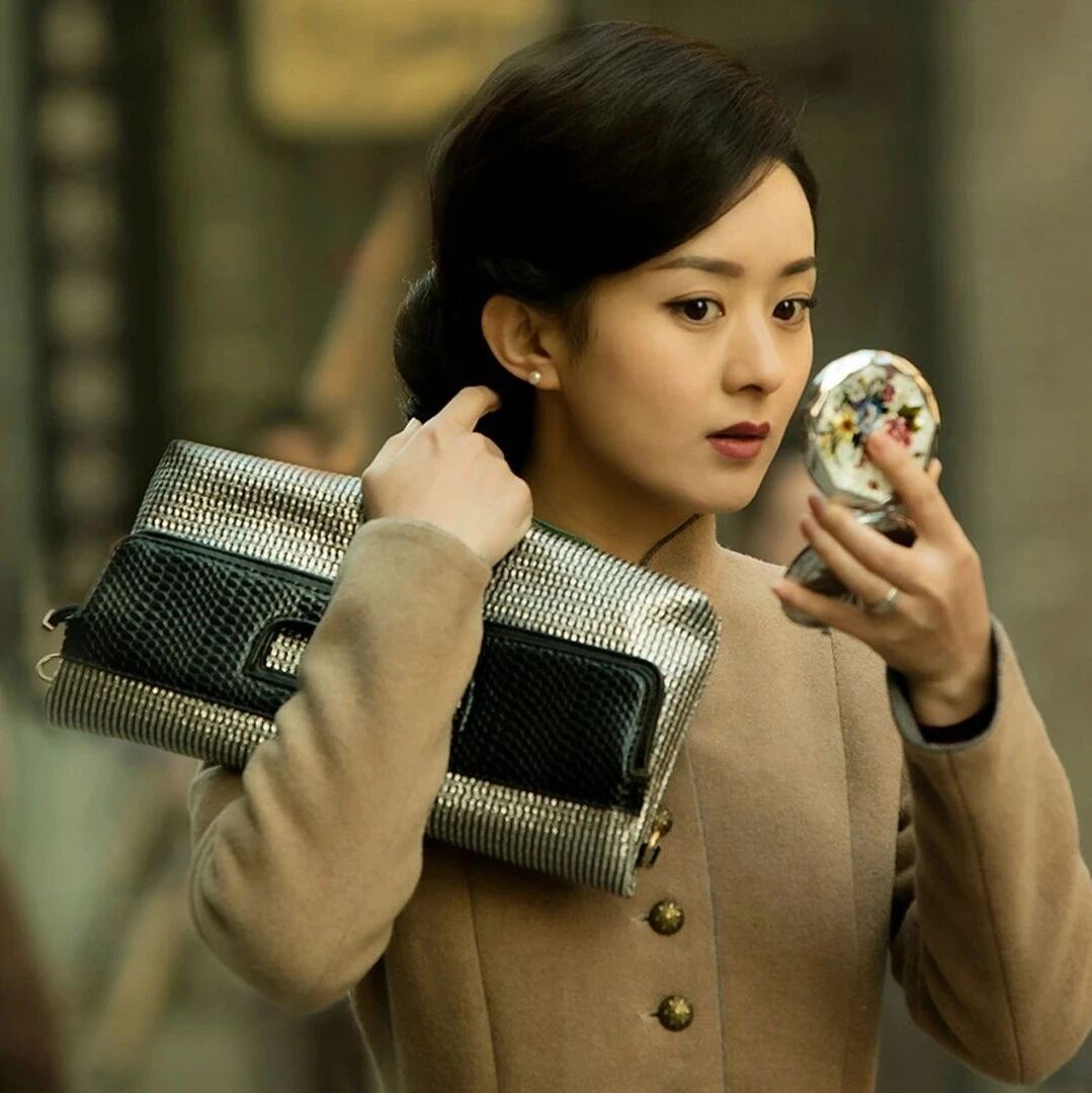 宵小的阴谋诡计中少不了女人
