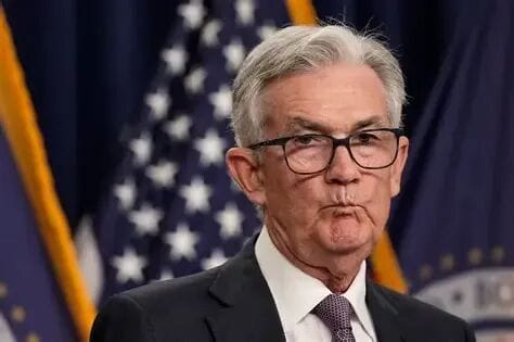 鲍威尔反击川普 却意外引发金价高台跳水