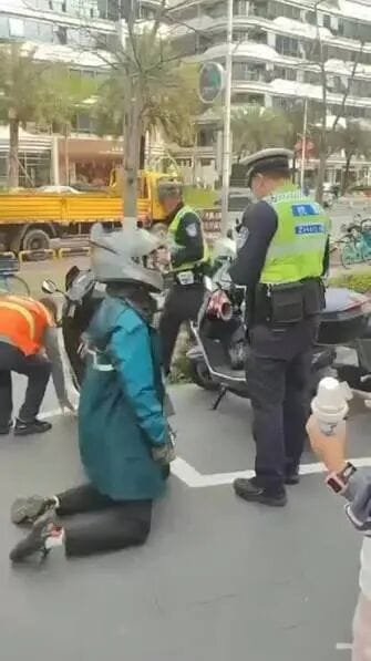 这位小哥是被人算计了